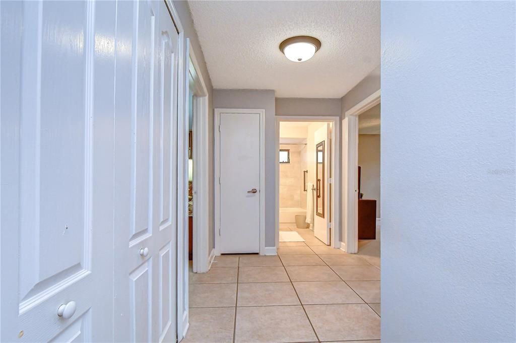 For Sale: $350,000 (3 beds, 2 baths, 1462 Square Feet)