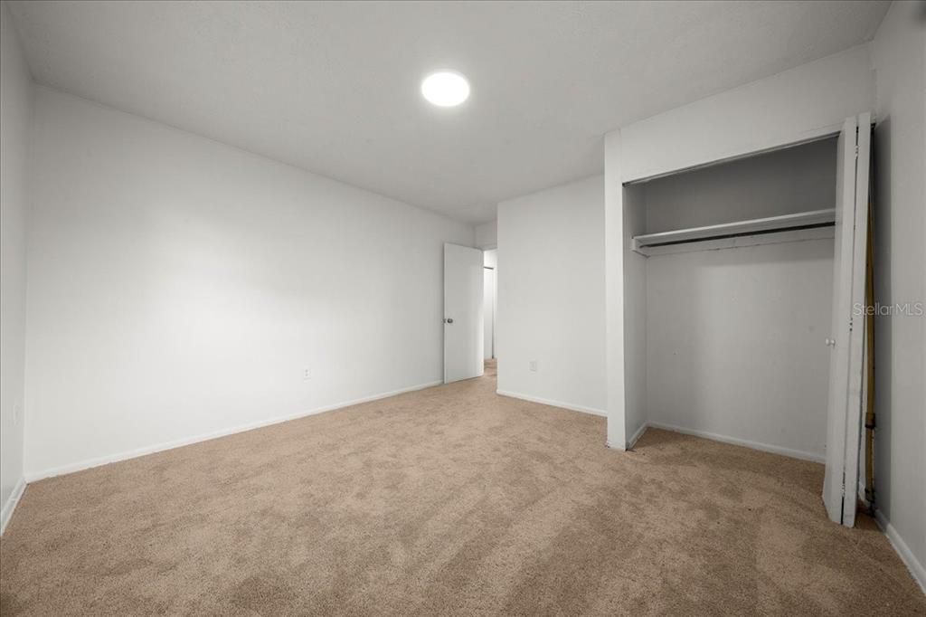 На продажу: $249,900 (3 спален, 1 ванн, 900 Квадратных фут)