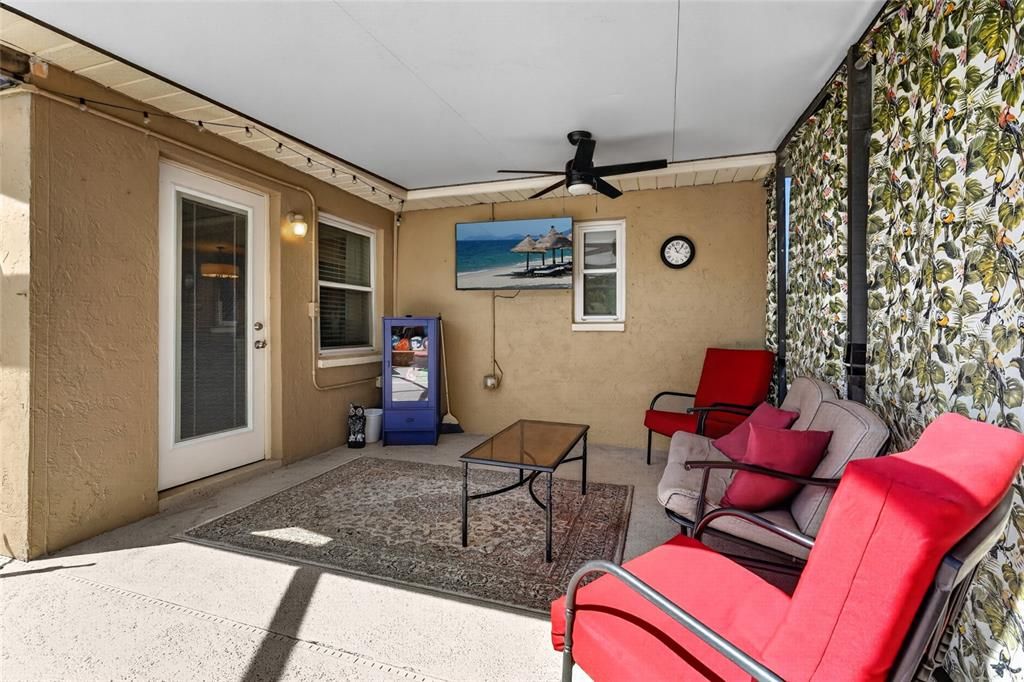 For Rent: $3,000 (3 beds, 2 baths, 1606 Square Feet)