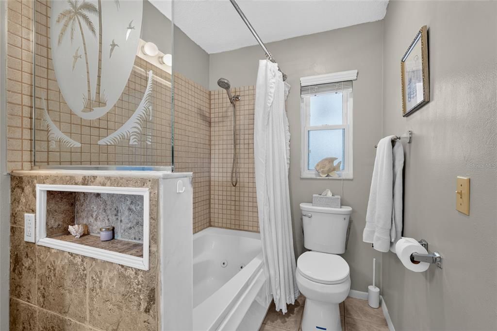 For Rent: $3,000 (3 beds, 2 baths, 1606 Square Feet)