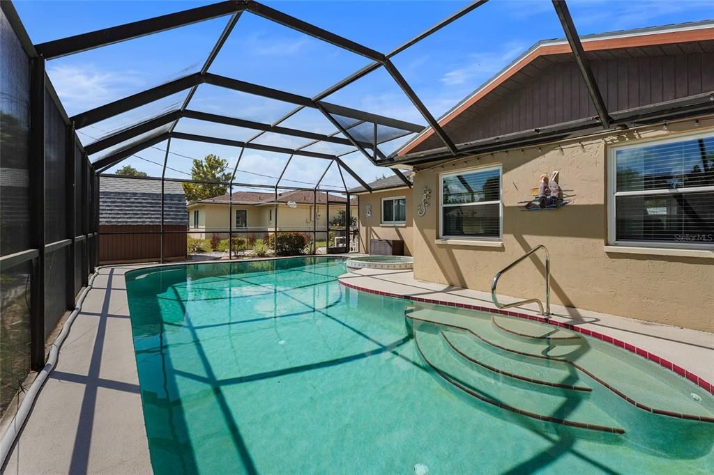 For Rent: $3,000 (3 beds, 2 baths, 1606 Square Feet)