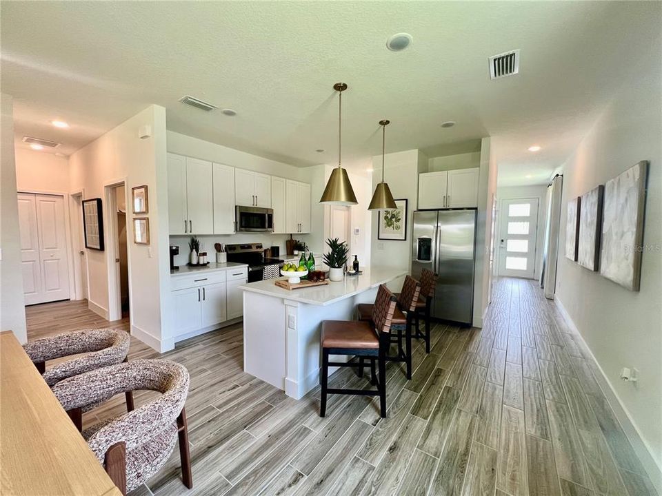 En Venta: $544,900 (3 camas, 2 baños, 1689 Pies cuadrados)
