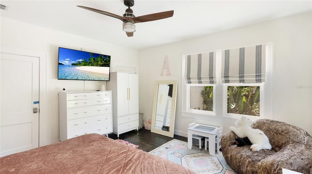 For Sale: $639,000 (3 beds, 2 baths, 1769 Square Feet)
