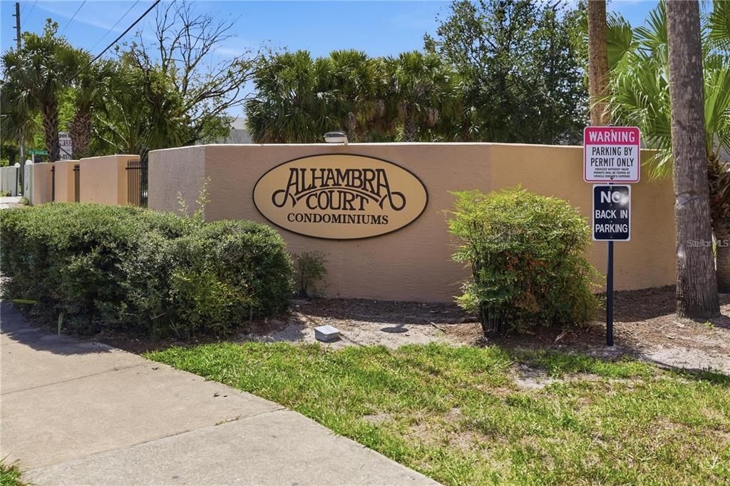 For Sale: $100,000 (2 beds, 2 baths, 934 Square Feet)