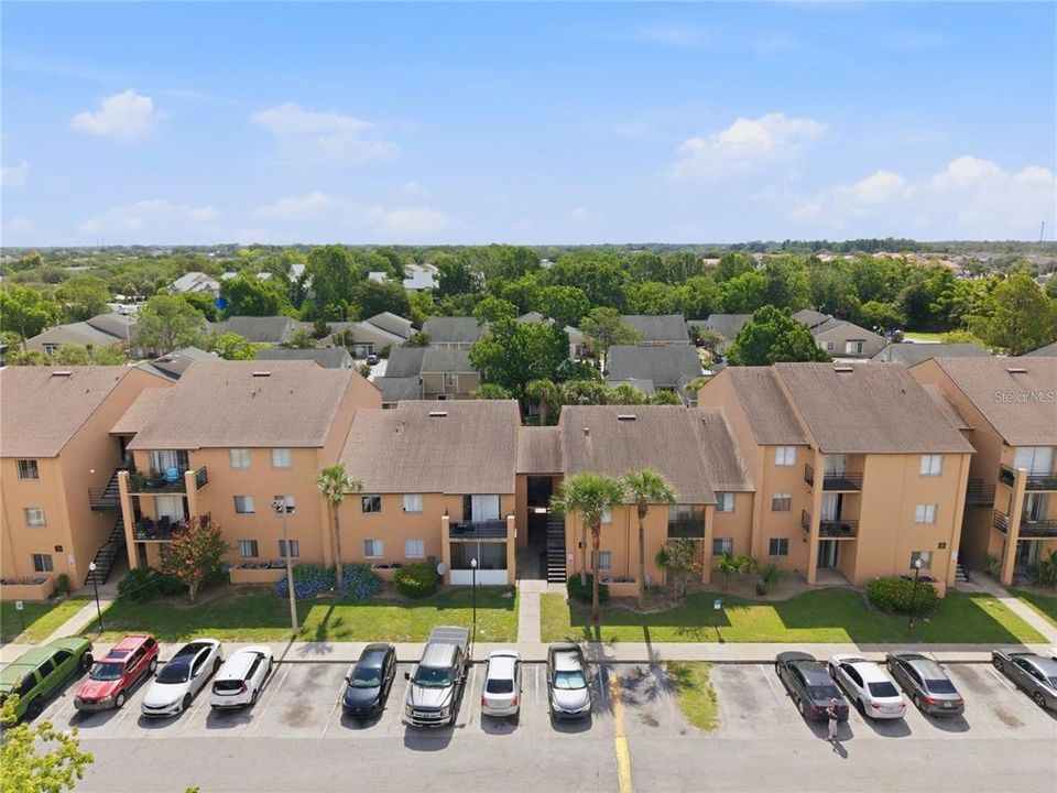 For Sale: $100,000 (2 beds, 2 baths, 934 Square Feet)