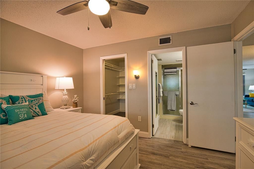 For Rent: $2,600 (2 beds, 2 baths, 1000 Square Feet)