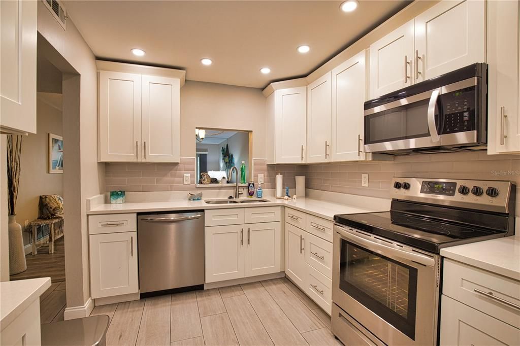 For Rent: $2,600 (2 beds, 2 baths, 1000 Square Feet)