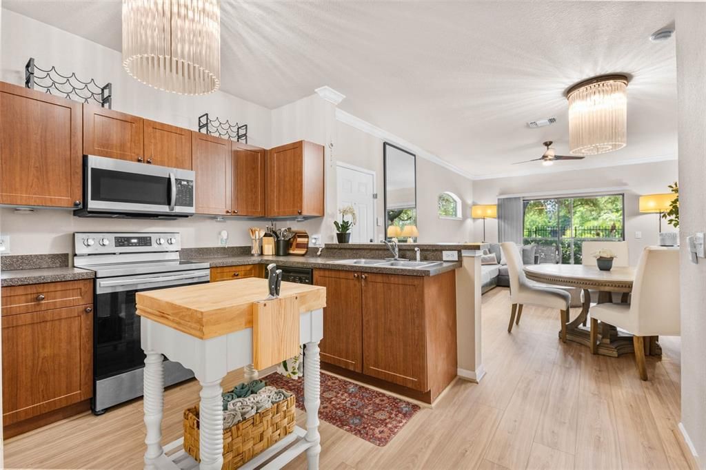 En Venta: $330,000 (2 camas, 2 baños, 1080 Pies cuadrados)