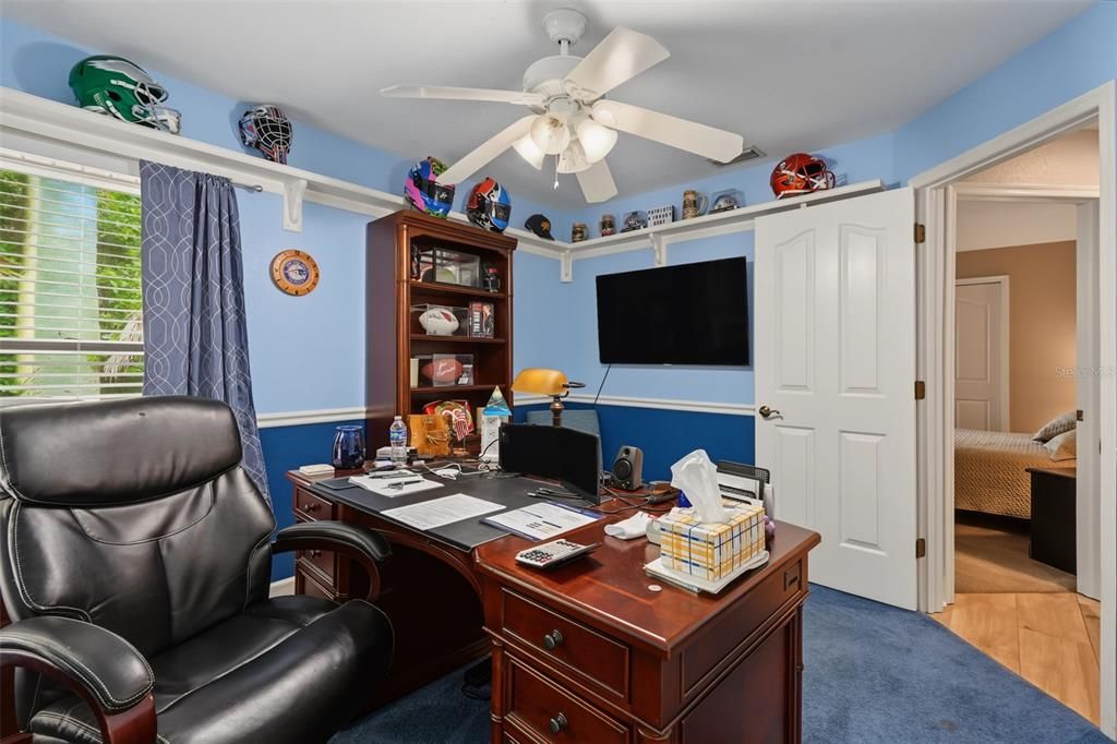Activo con contrato: $675,000 (4 camas, 2 baños, 2321 Pies cuadrados)