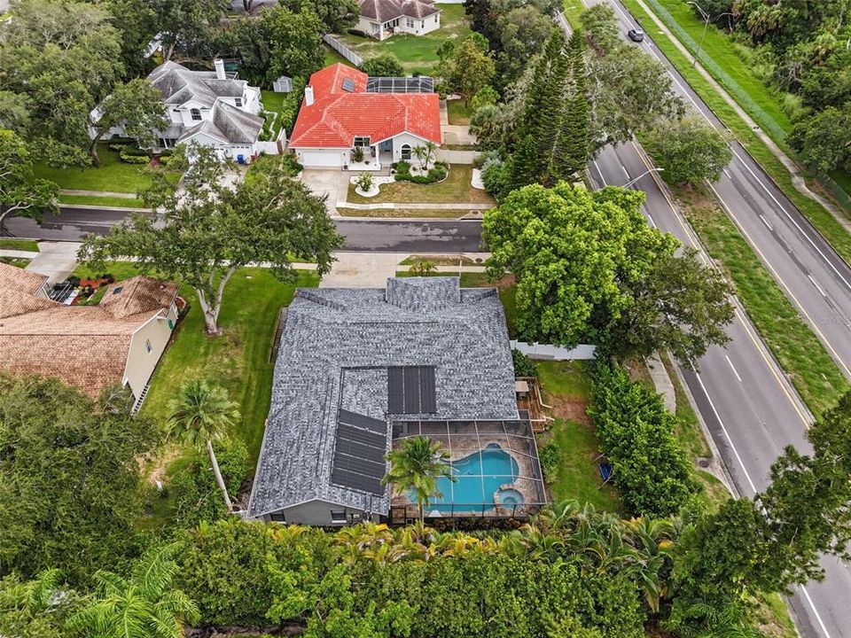 Activo con contrato: $675,000 (4 camas, 2 baños, 2321 Pies cuadrados)