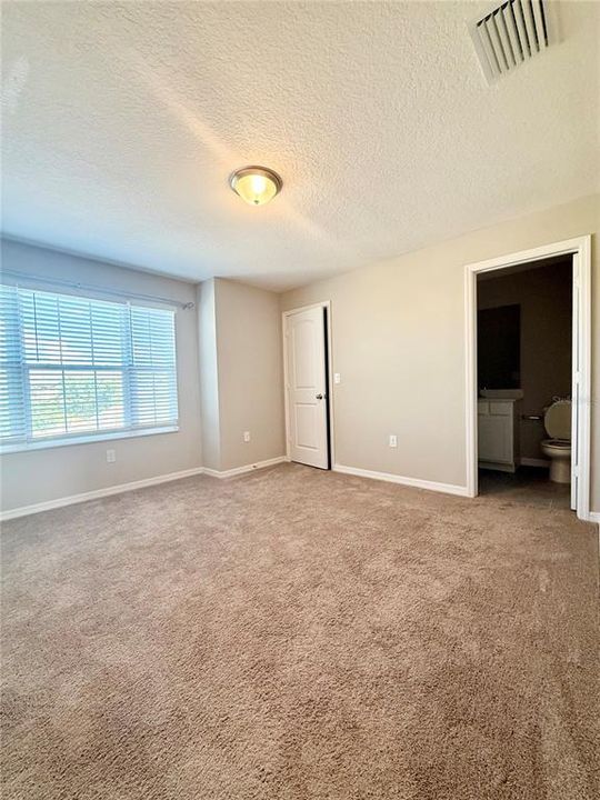 В аренду: $1,975 (2 спален, 2 ванн, 1615 Квадратных фут)