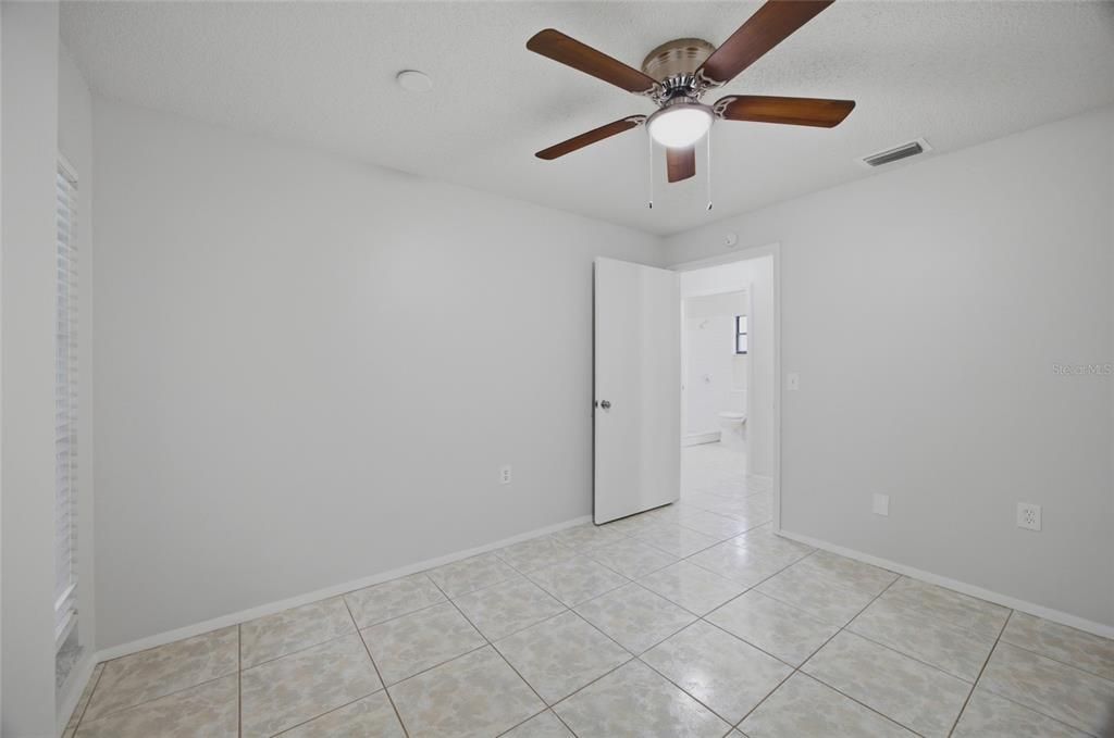 En Venta: $309,900 (3 camas, 2 baños, 1653 Pies cuadrados)