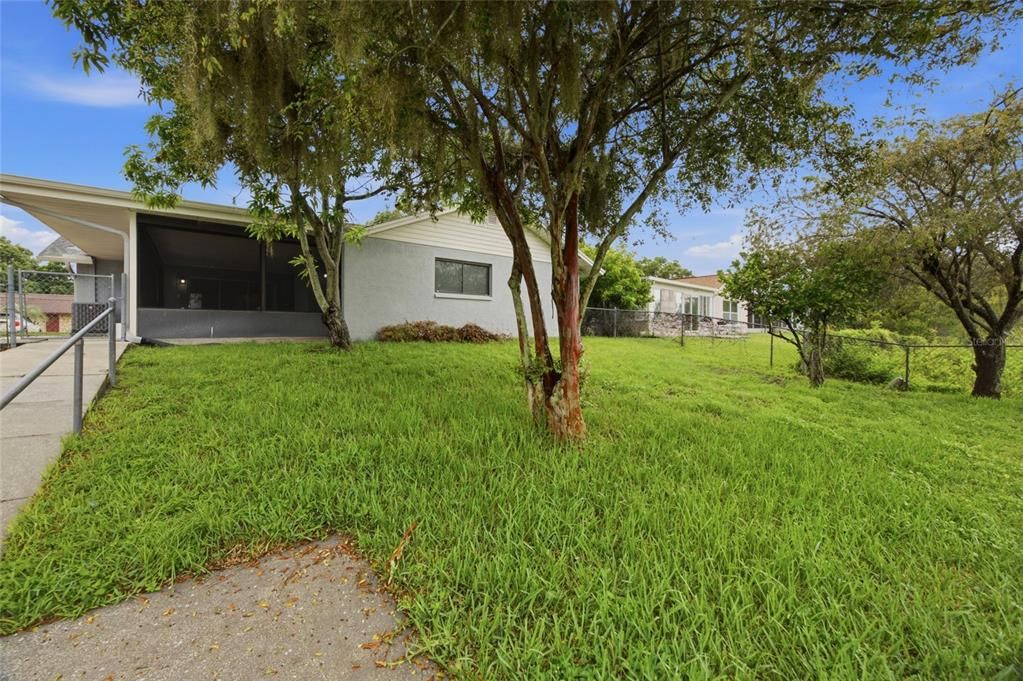 En Venta: $309,900 (3 camas, 2 baños, 1653 Pies cuadrados)