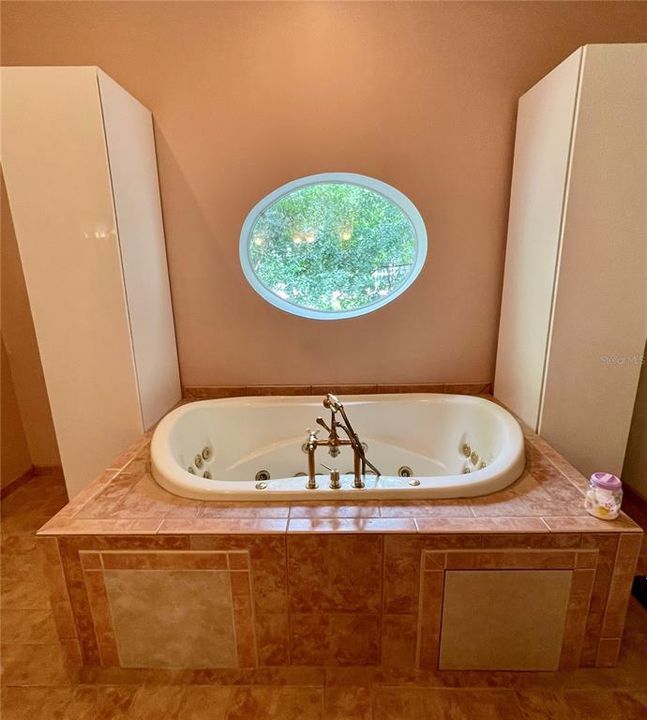En Venta: $1,700,000 (5 camas, 4 baños, 3992 Pies cuadrados)