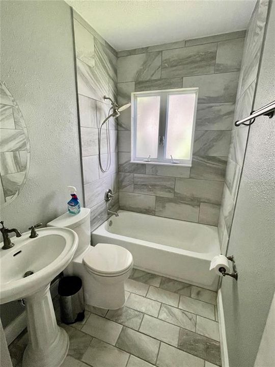 En Venta: $1,700,000 (5 camas, 4 baños, 3992 Pies cuadrados)
