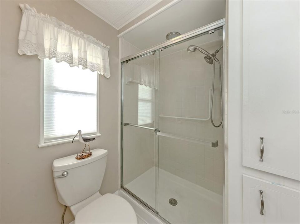 Active With Contract: $184,900 (2 beds, 2 baths, 1288 Square Feet)