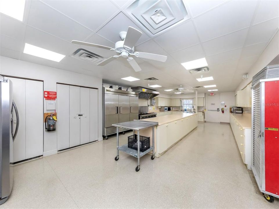 Active With Contract: $184,900 (2 beds, 2 baths, 1288 Square Feet)