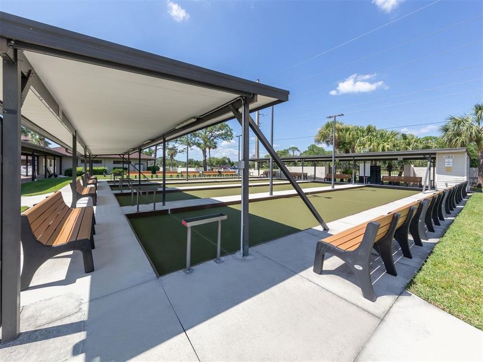 Active With Contract: $184,900 (2 beds, 2 baths, 1288 Square Feet)
