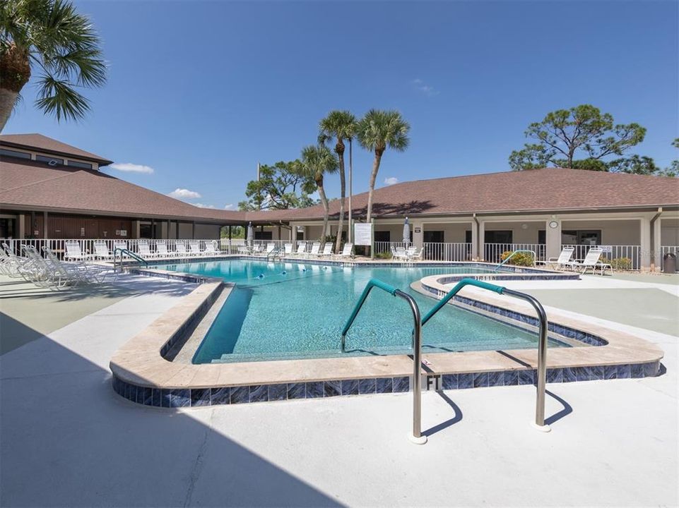 Active With Contract: $184,900 (2 beds, 2 baths, 1288 Square Feet)