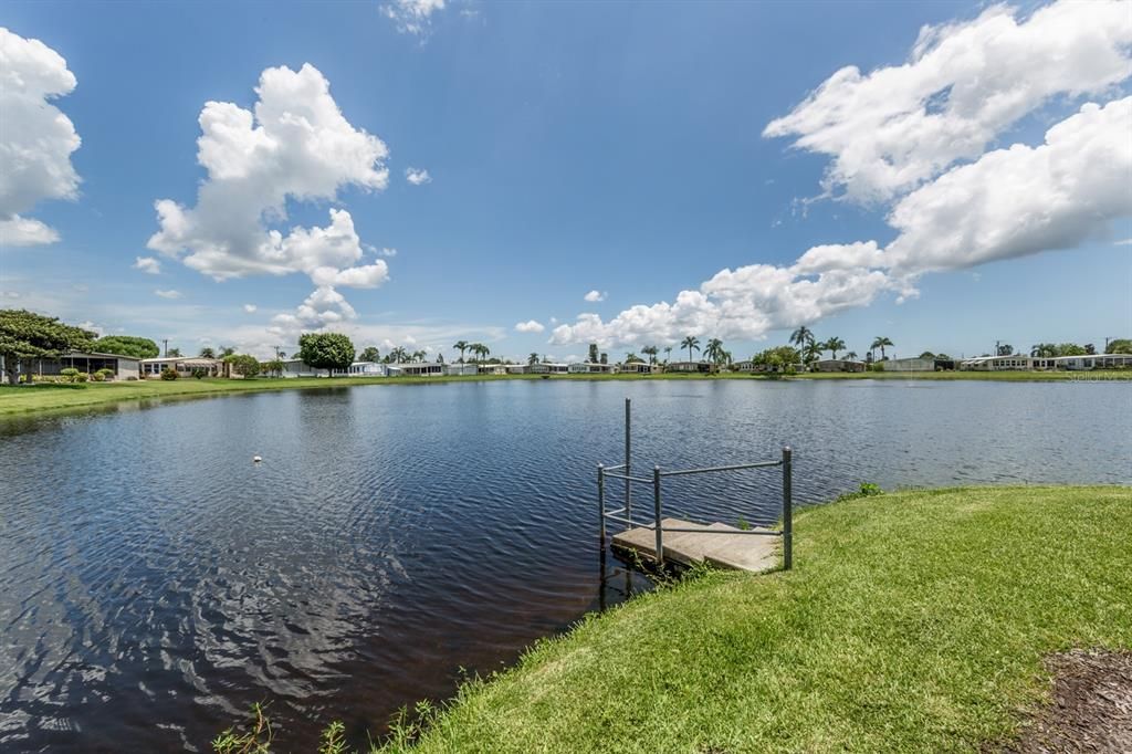 Active With Contract: $184,900 (2 beds, 2 baths, 1288 Square Feet)