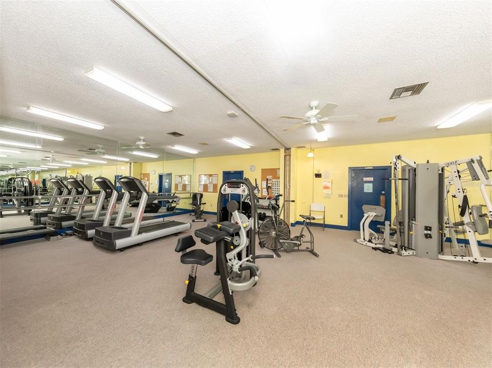 Active With Contract: $184,900 (2 beds, 2 baths, 1288 Square Feet)