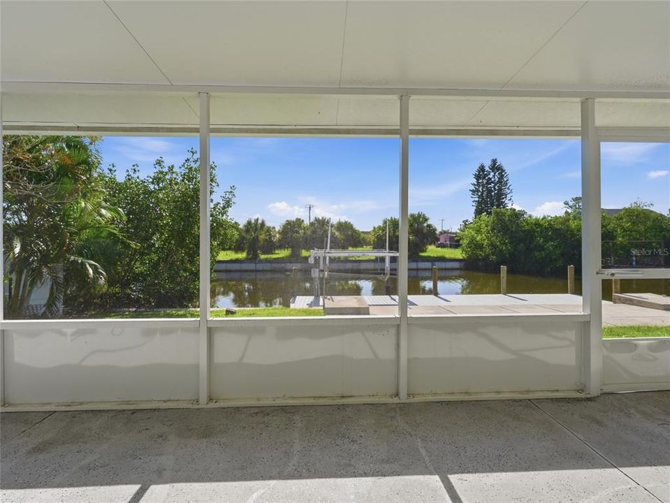 For Sale: $350,000 (3 beds, 2 baths, 1514 Square Feet)