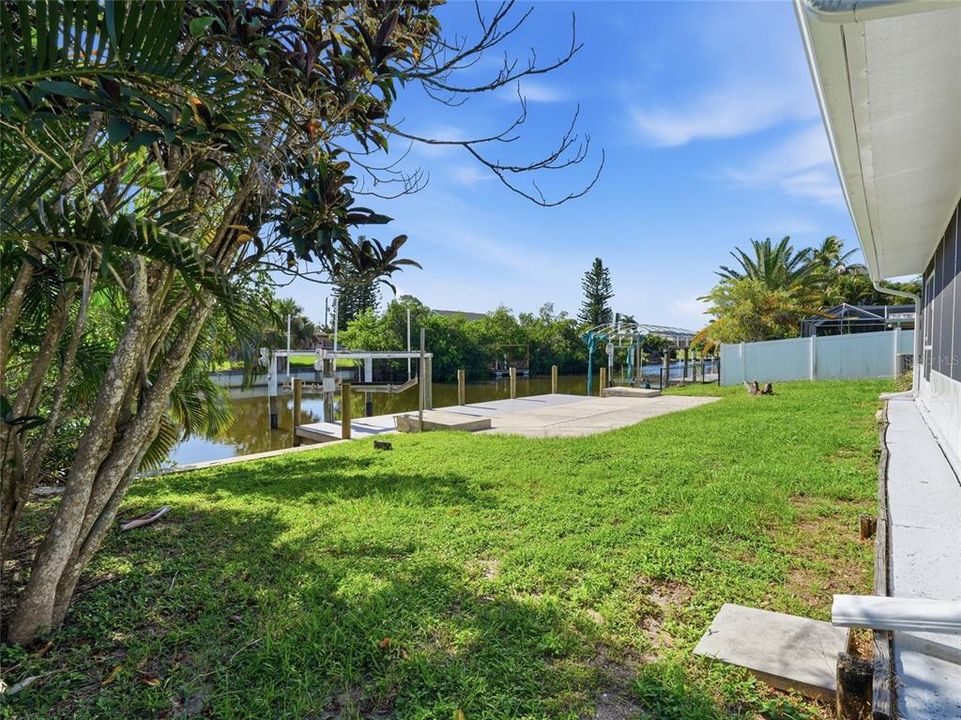 For Sale: $350,000 (3 beds, 2 baths, 1514 Square Feet)