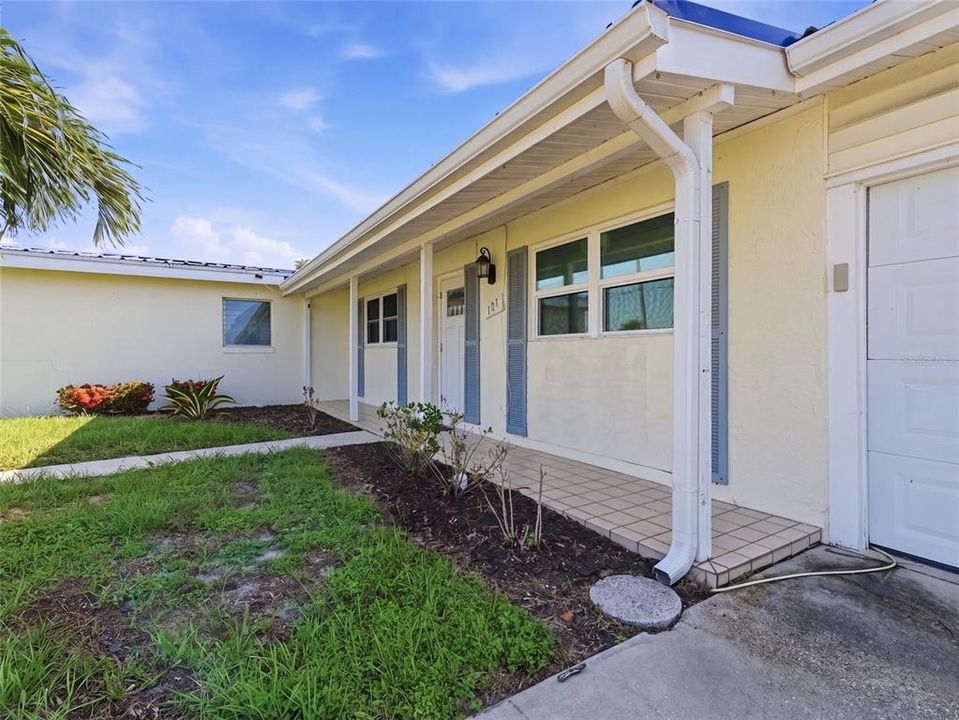 For Sale: $350,000 (3 beds, 2 baths, 1514 Square Feet)