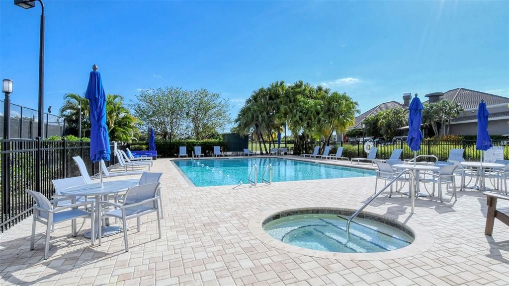 For Sale: $279,000 (2 beds, 2 baths, 1106 Square Feet)