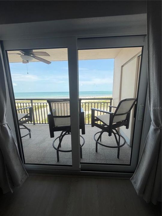 For Rent: $5,000 (2 beds, 2 baths, 1094 Square Feet)