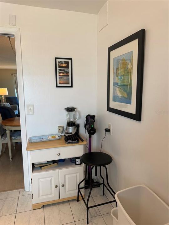 For Rent: $5,000 (2 beds, 2 baths, 1094 Square Feet)