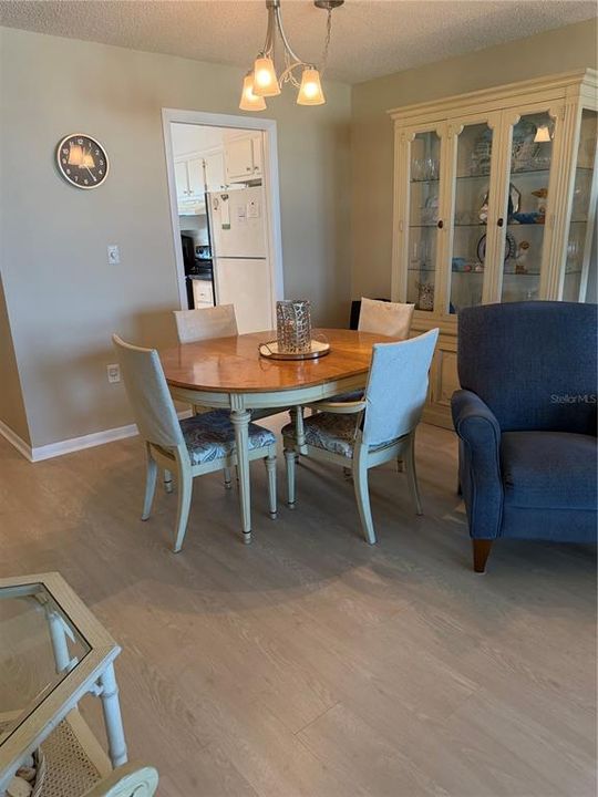 For Rent: $5,000 (2 beds, 2 baths, 1094 Square Feet)