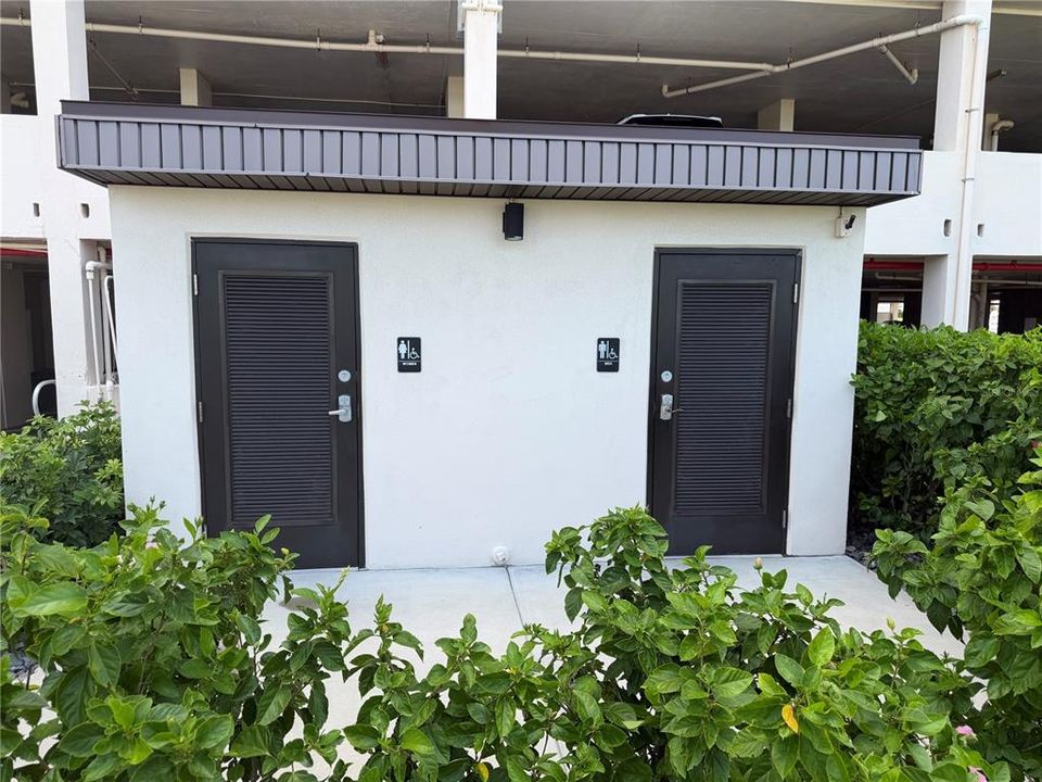 For Rent: $5,000 (2 beds, 2 baths, 1094 Square Feet)
