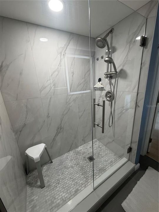 For Rent: $5,000 (2 beds, 2 baths, 1094 Square Feet)