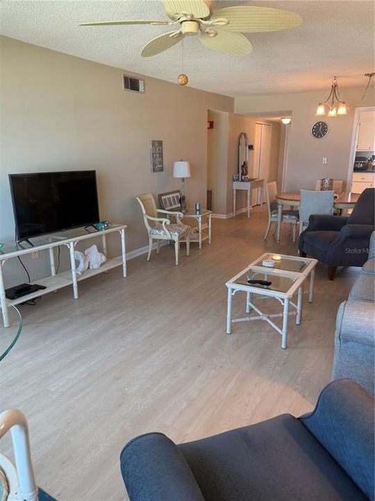For Rent: $5,000 (2 beds, 2 baths, 1094 Square Feet)
