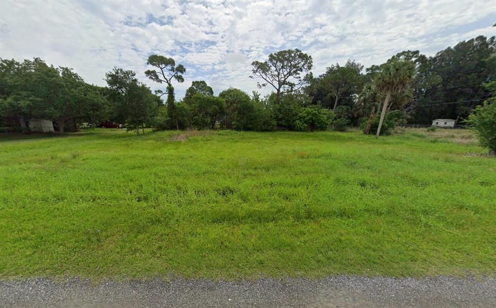 En Venta: $69,900 (0.27 acres)