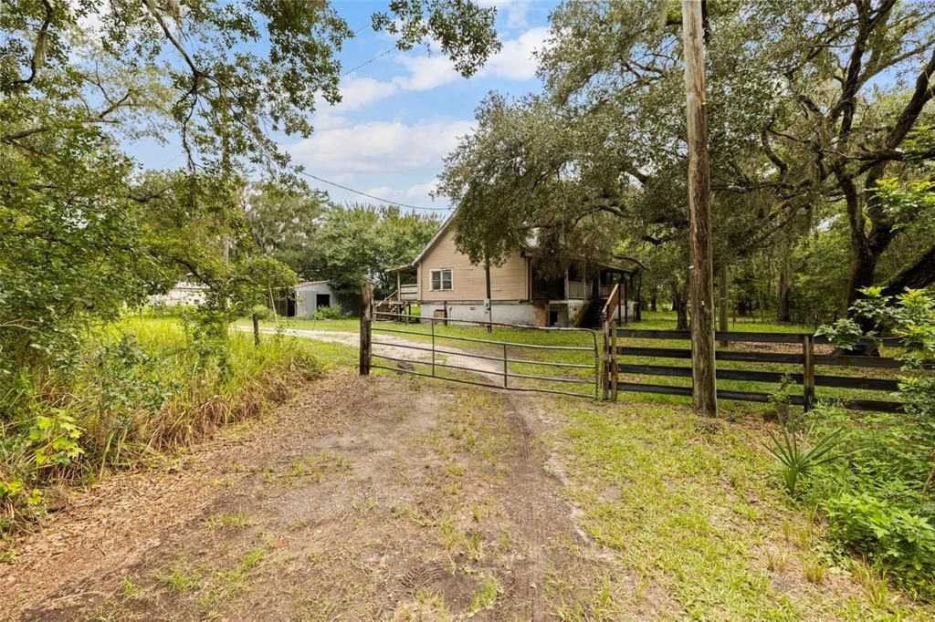 For Sale: $825,000 (10.60 acres)