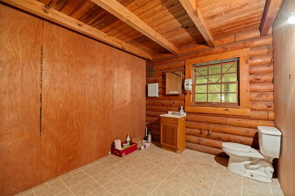 For Sale: $825,000 (10.60 acres)