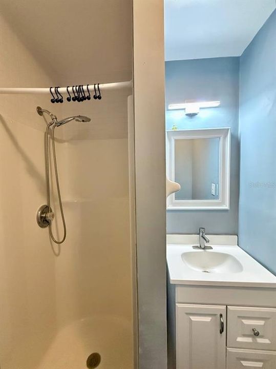 For Rent: $2,350 (3 beds, 3 baths, 1198 Square Feet)