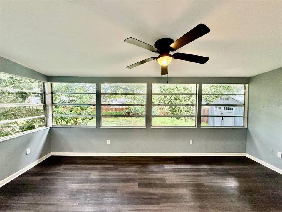 For Rent: $2,350 (3 beds, 3 baths, 1198 Square Feet)