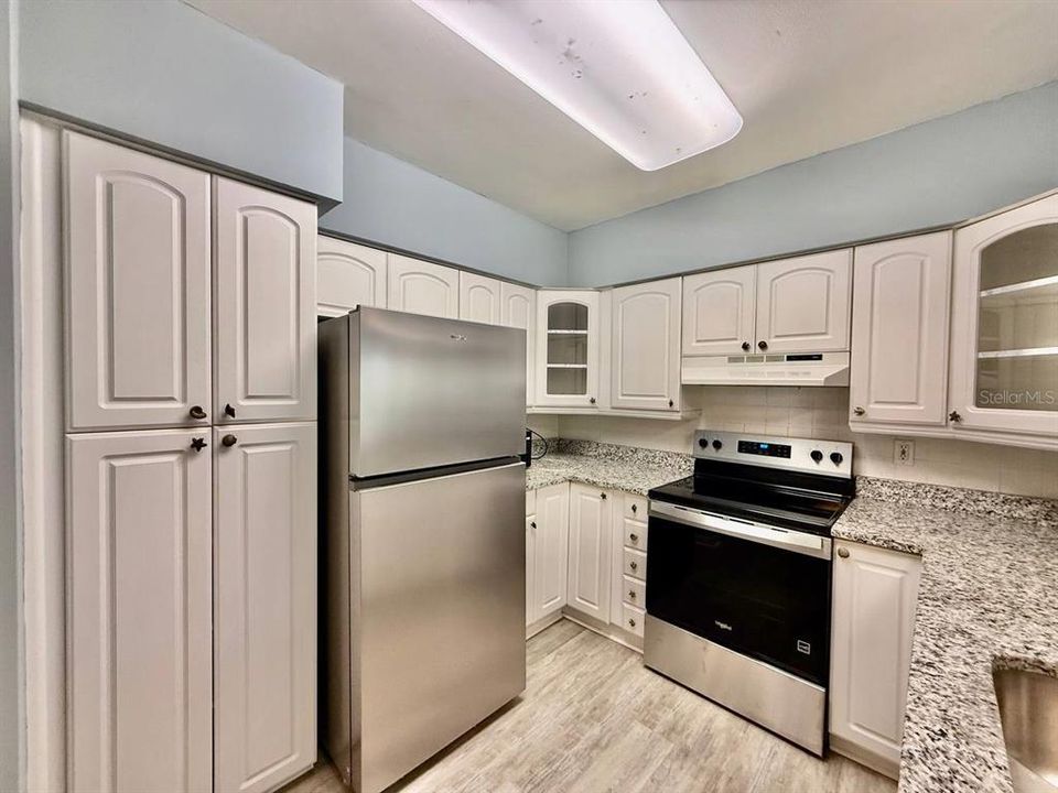For Rent: $2,350 (3 beds, 3 baths, 1198 Square Feet)