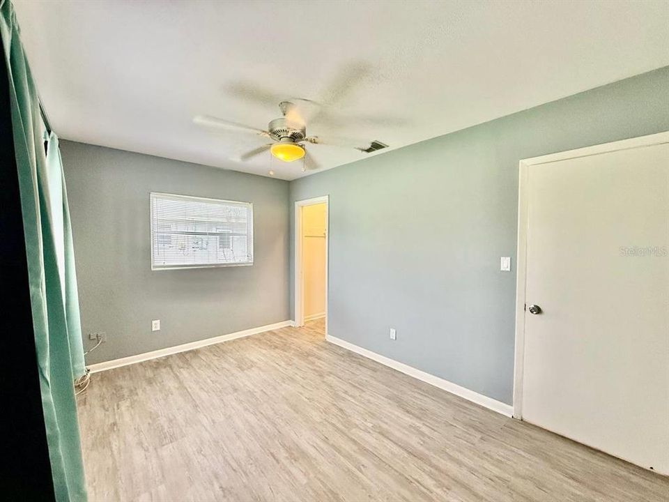 For Rent: $2,350 (3 beds, 3 baths, 1198 Square Feet)