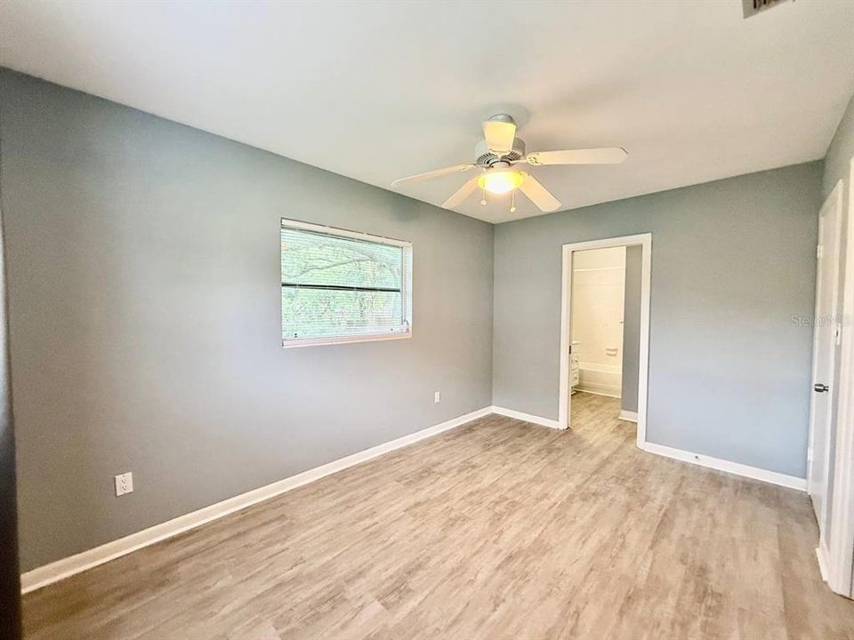 For Rent: $2,350 (3 beds, 3 baths, 1198 Square Feet)