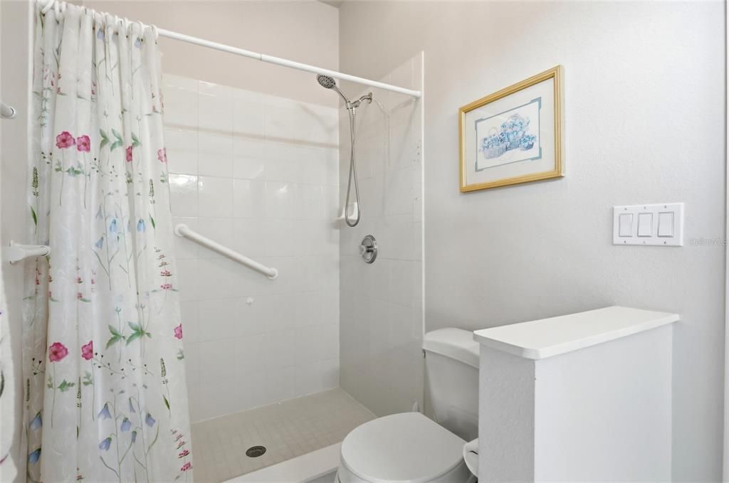 En Venta: $679,000 (4 camas, 3 baños, 2812 Pies cuadrados)