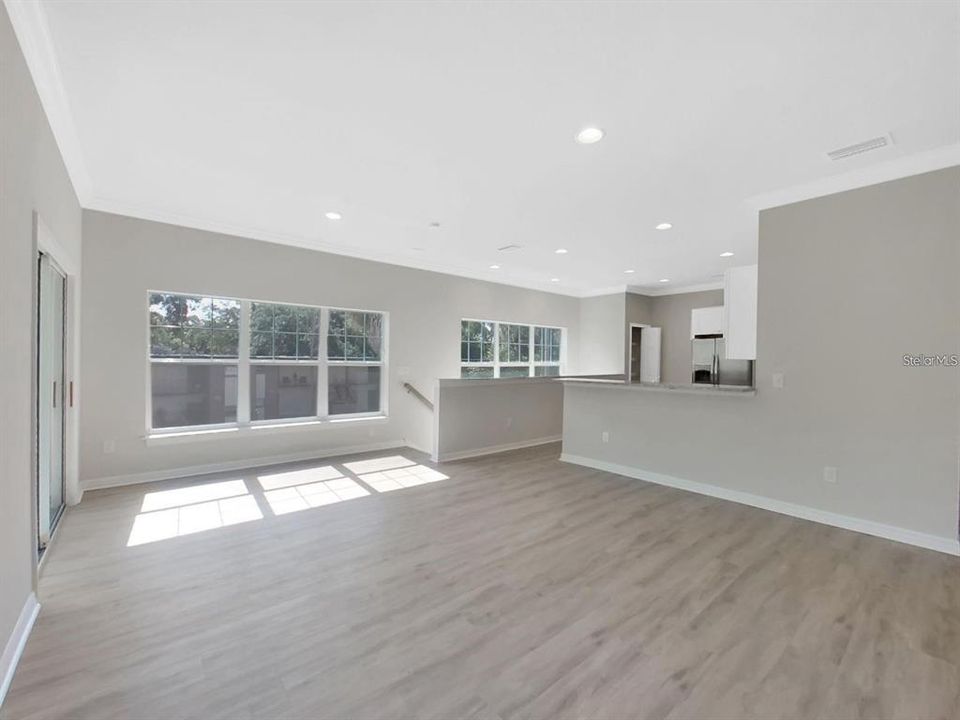 For Rent: $2,650 (3 beds, 2 baths, 1725 Square Feet)