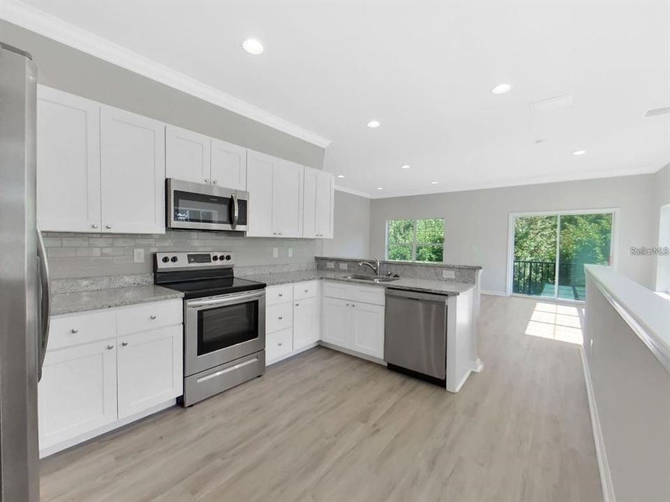 For Rent: $2,650 (3 beds, 2 baths, 1725 Square Feet)