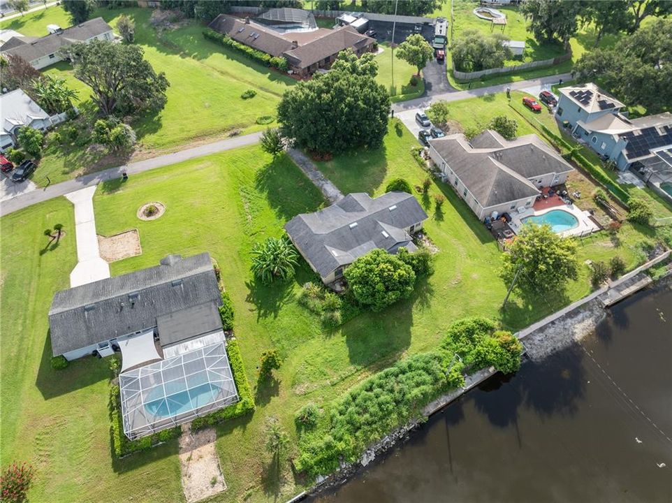 На продажу: $275,000 (0.40 acres)