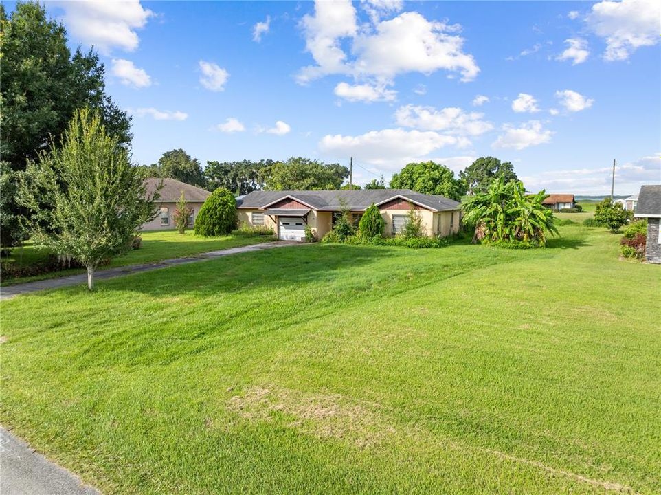 На продажу: $275,000 (0.40 acres)