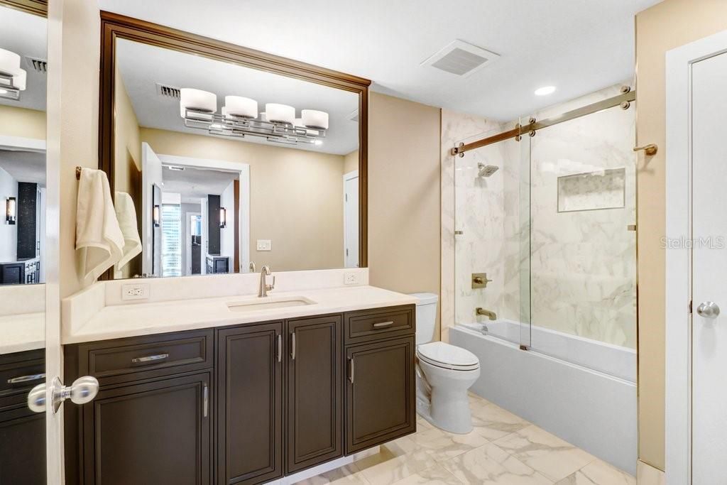 На продажу: $850,000 (2 спален, 2 ванн, 1599 Квадратных фут)