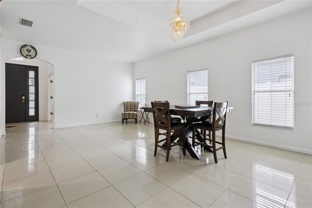 For Sale: $495,000 (3 beds, 2 baths, 2039 Square Feet)